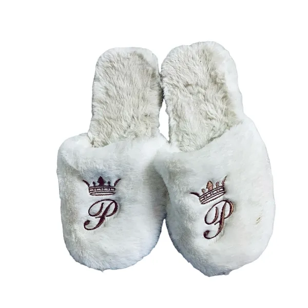 P initial faux fur slippers White Size 7 - Image 4