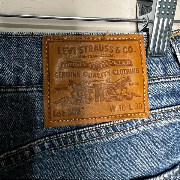 Levi’s 502’s‎ Woman’s Premium Quality High Rise Tapered Jeans - Image 10