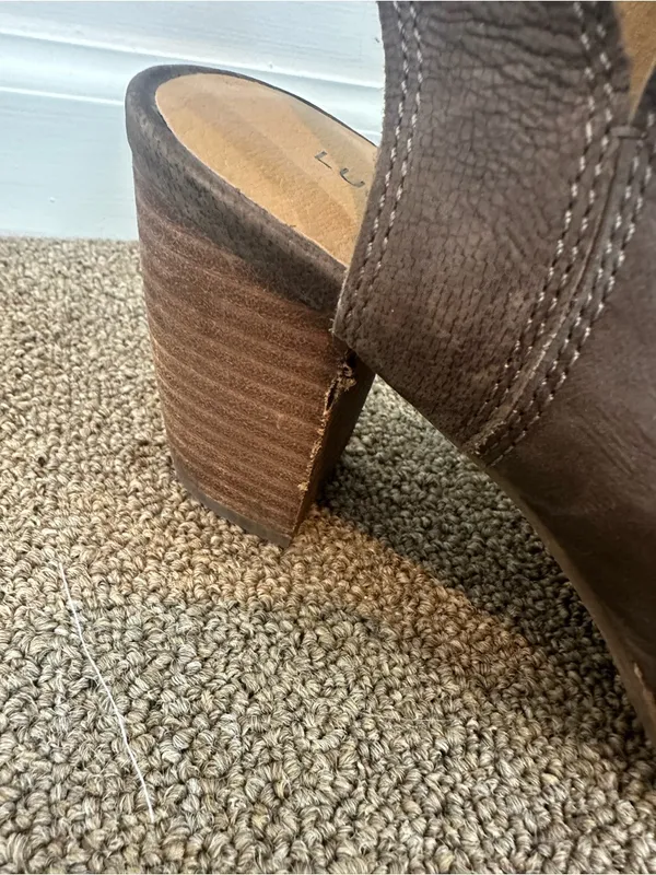 Lucky Brand Jubai Peep Toe Leather Heeled Bootie 9.5 Women's - Image 4