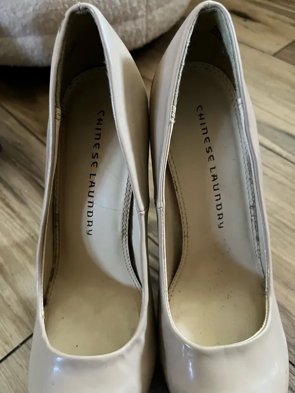 Chinese Laundry WOW Cream rounded toe Platform Pumps/Heels - Image 8