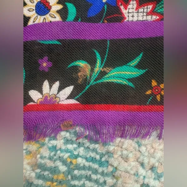 Vintage Caren Charles wool purple floral large square neck head scarf - Image 8
