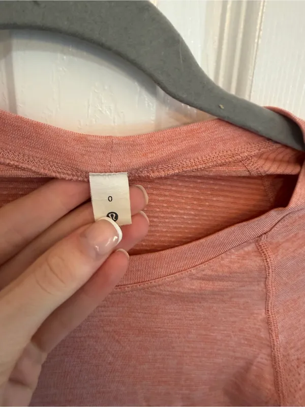 Lululemon Swiftly Tech 2.0 Long Sleeve Shirt Size 0 - Image 3