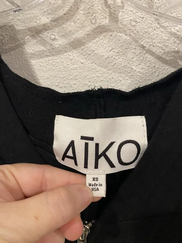 AIKO Jacket Womens XS Black Hooded Cropped Dolman Sleeve Zip Pocket Sweatshirt - Image 3