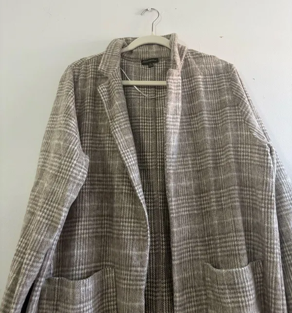 Tan coat - Image 6