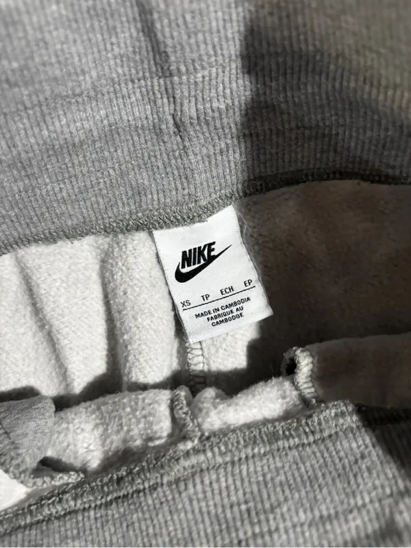 Xsmall Nike jogger sweatpants grey - Image 3