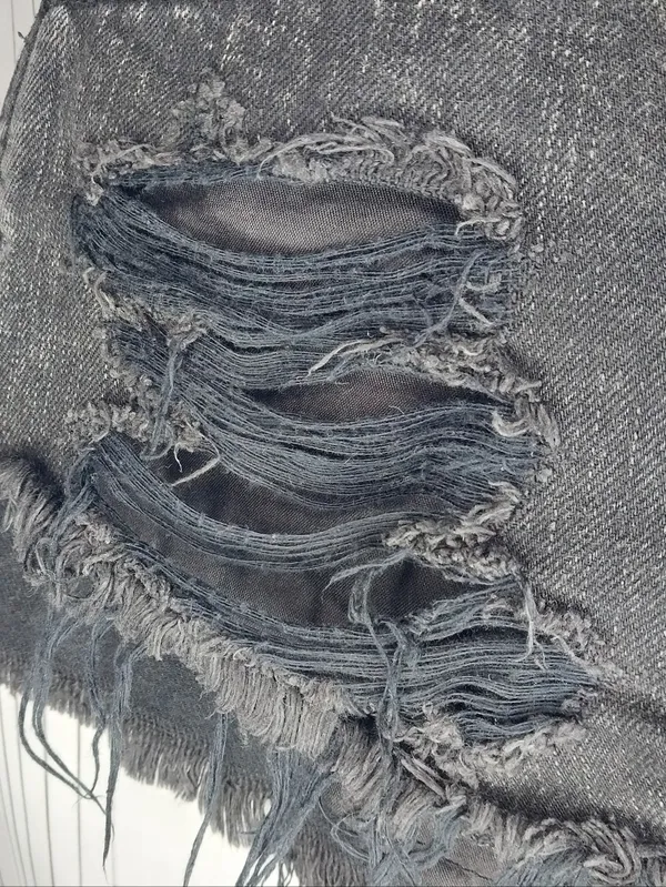 Abercrombie & Fitch Distressed Frayed Hem Cutoff Grunge 90's Punk Denim Shorts - Image 7
