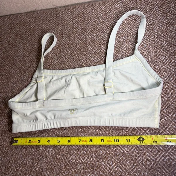 Aritzia Tna Bra Top Sz M Light Mint Green Active Outdoor Gym Casual Comfy - Image 5
