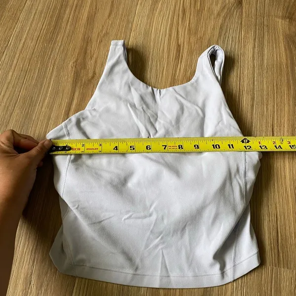 Lululemon White Cropped Tank Top Size 6 Athletic Yoga Workout Activewear - Image 5