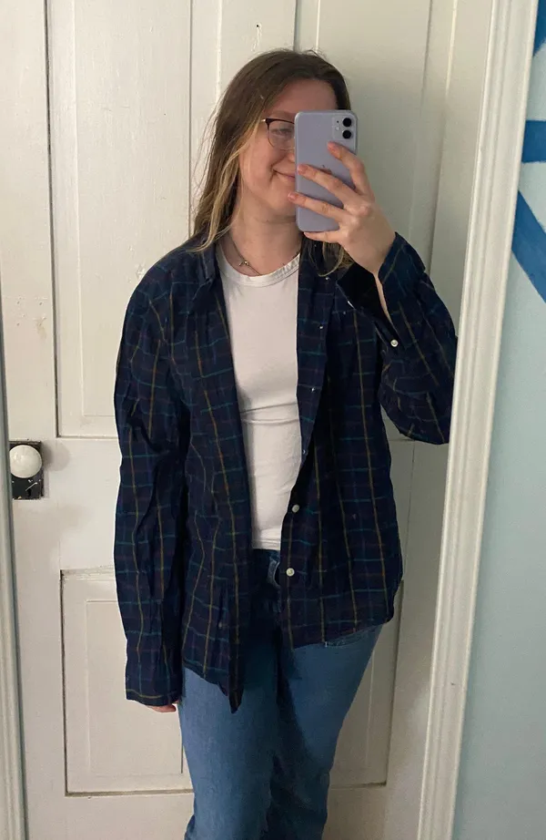Gap untucked button up shirt - Image 2