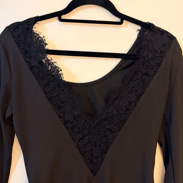 SHEIN Black Lace Trim Long Sleeve Bodysuit – Size M (US 6 / EU 38) (b4) - Image 3