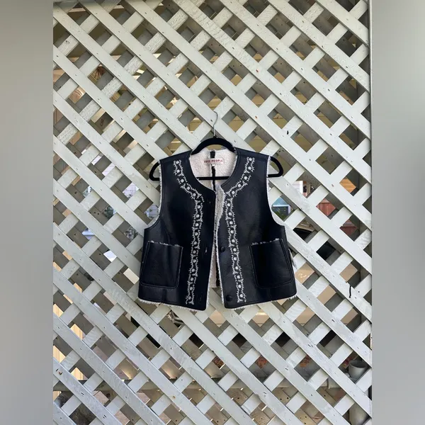 Free people Travelers Reversible Leather Vest - Image 5