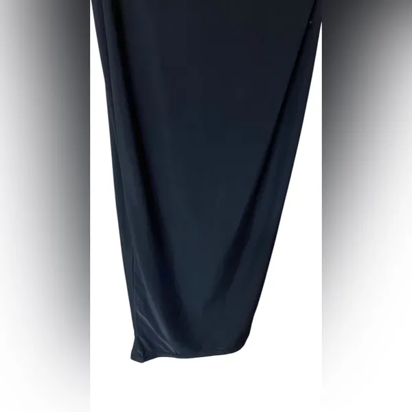 Pretty Little Thing Petite 00 Bandeau Black Maxi Dress NWT 💞 - Image 5