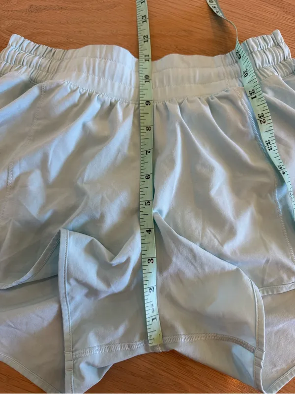 Lululemon Hotty Hot Short II Long 4" blue glow size 6 - Image 8