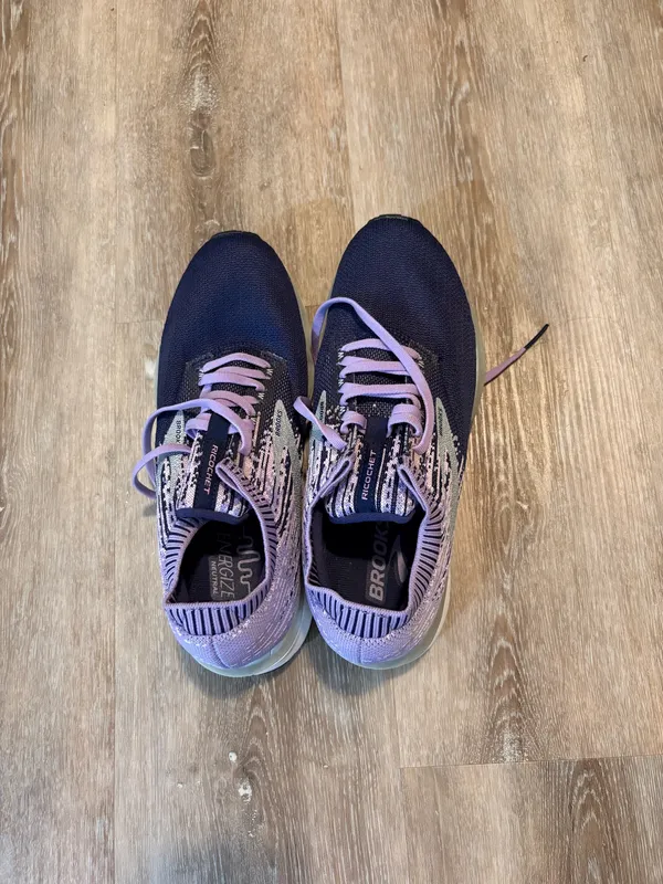 Brooks Ricochet Purple Sneakers 9.5 - Image 2