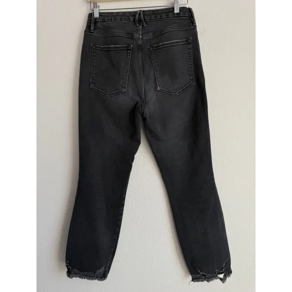 Good American Women's 10/30 Good‎ Curve Straight Leg Jeans Black GCS126T Raw Hem - Image 8