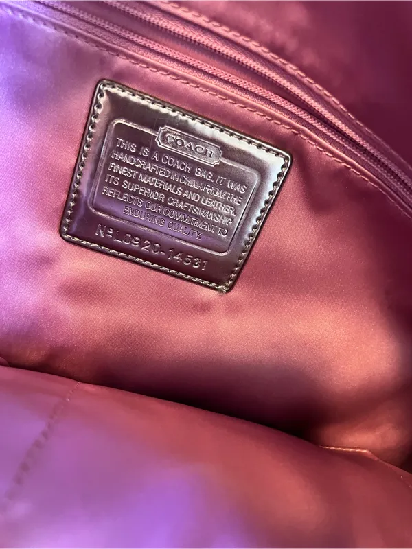 Coach Poppy Y2K Vintage Rose Patent Leather Tote - Image 7
