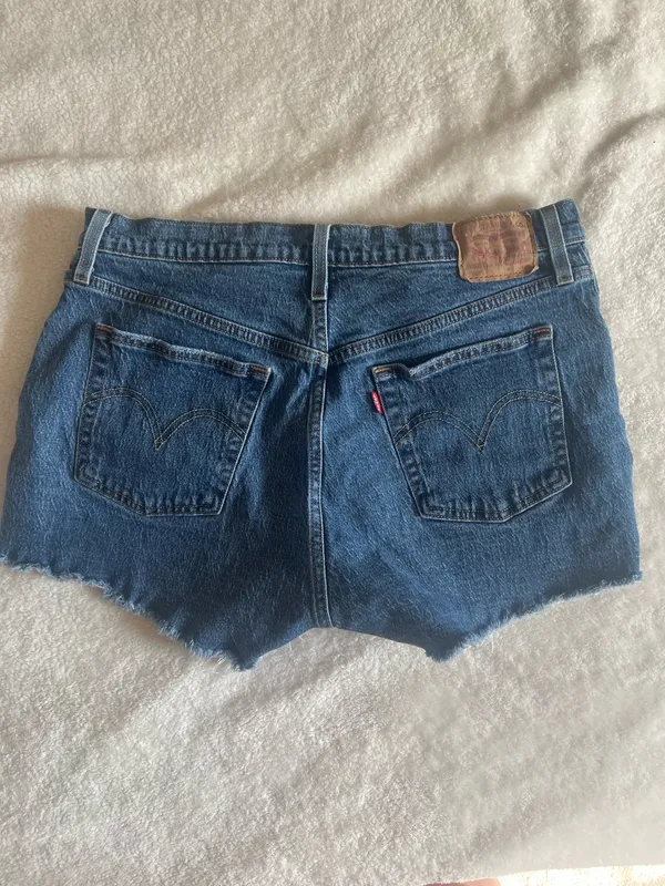 Levi’s Shorts 501 - Image 2