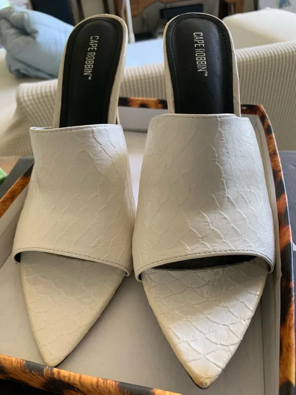 Cape Robbin White Pointed Toe Slide Mules - Image 2