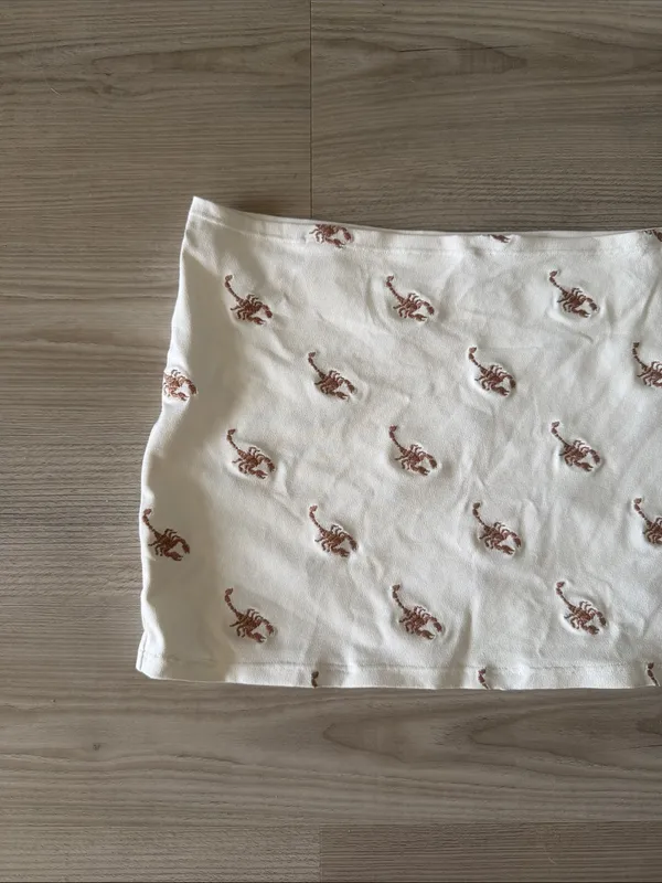 Classic Cream Mini Skirt with scorpion Embroidery - Image 3