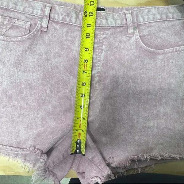 7 For All Mankind Monroe Cuttoff Denim Short Pink‎ Raw Hem Button Fly W32 - Image 10