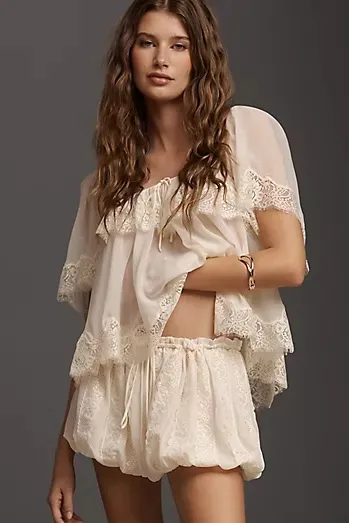 For Love and Lemons Juniper Set Cream lace blouse and shorts set with florSmall NWT For Love and Lemons Juniper Set Cream lace blouse and shorts set Size Small NWT - Image 3