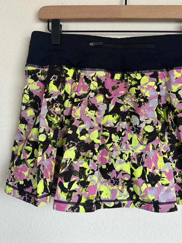 Lululemon Pace Rival Mid-Rise Skirt in Inflected Highlight Yellow Multi / Black - Image 8