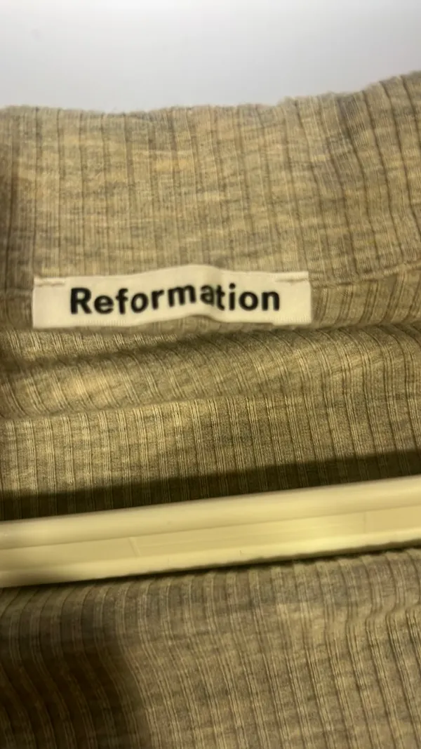 Elin Reformation Knit Top - Image 10