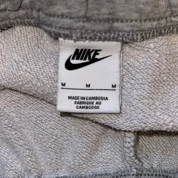 Nike Women’s Sweatpants - Image 5
