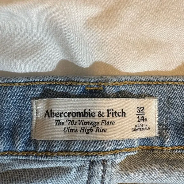 Abercrombie & Fitch ‘70s Vintage Flare Jeans Ultra High Rise Size 32 / 14R - Image 2