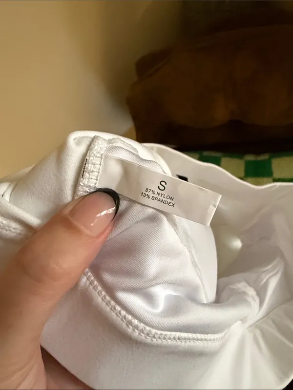 NVGTN Cropped White Workout Top - Image 3