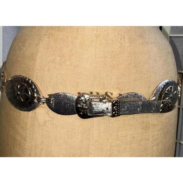 Vintage Y2K Silver Tone‎ Stamped Metal Boho Western Rodeo Concho Style Belt - Image 5