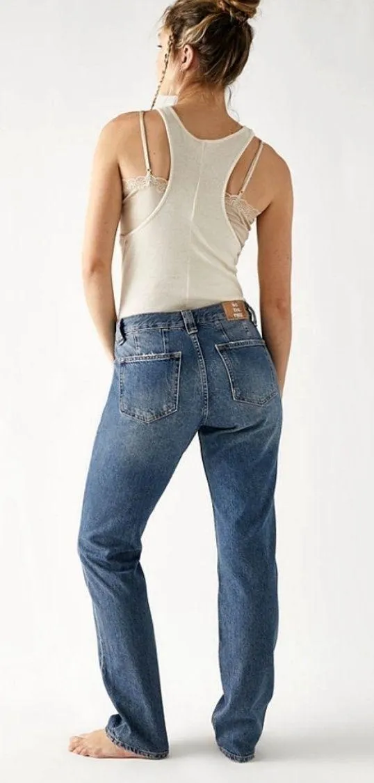 Free People NWOT Curvy Siren Low Rise Straight Jeans in Vixen - Image 2