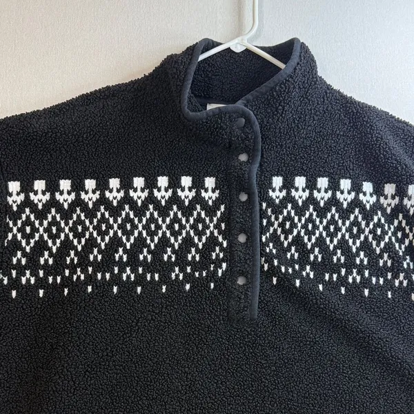 LOFT Black and White Patterned Sherpa - Image 3