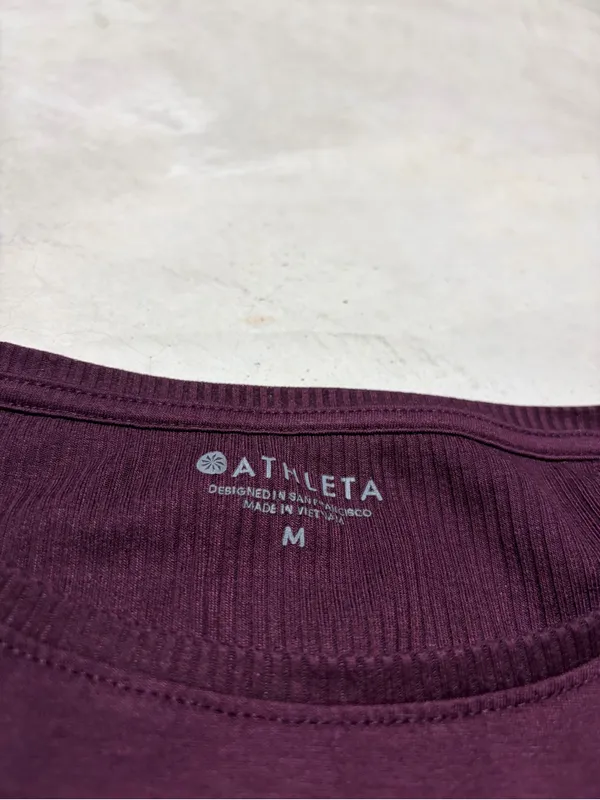 Athleta Deep Plum burgundy High-Neck Tank top medium - Image 4