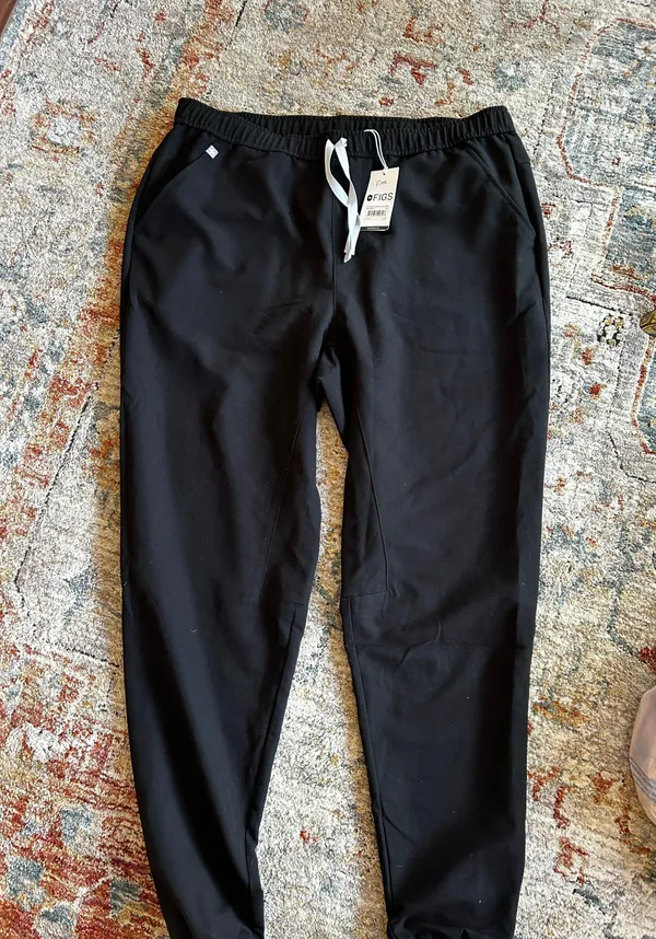 FIGS Jogger Scrub Pants - Image 3