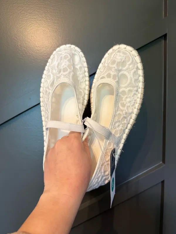 Universal Thread Cream Lace Espadrille Flats - Image 7