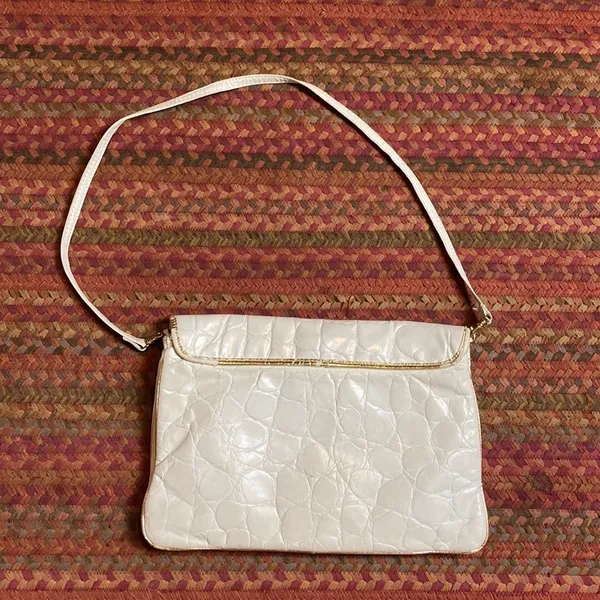 80s VINTAGE WHITE GENUINE LEATHER STUDDED PURSE / OVERSIZED CLUTCH - Image 8