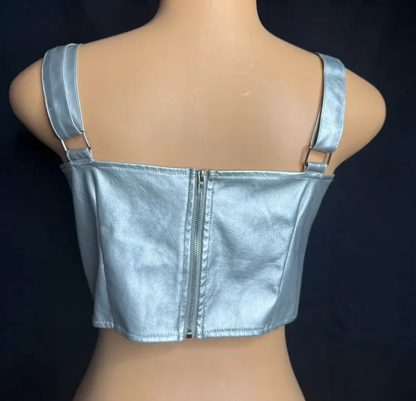 Silver pleather cyberpunk cropped tank top Size M - Image 2