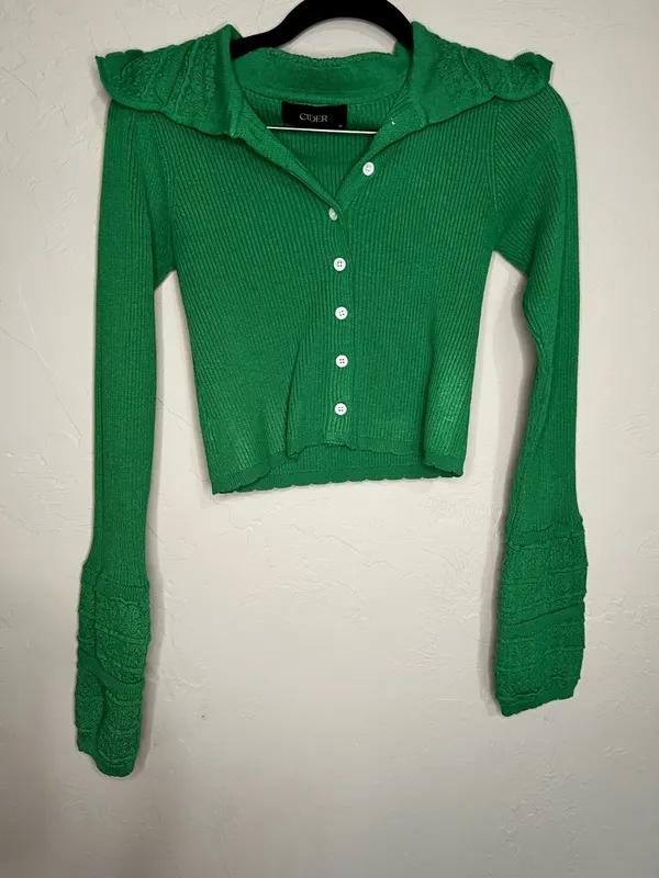 Cider Kelly Green‎ Ribbed Cropped Button-Up Exaggerated Cuff Cardigan Sweater - Image 2