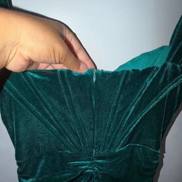 Trendy & Unique Women’s Medium Emerald Green Velvet Ruched Bodycon Mini Dress #1 - Image 6