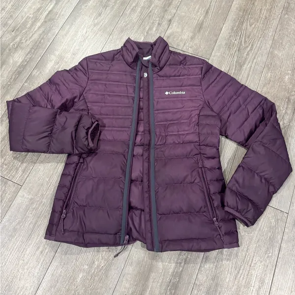 Columbia Women's Deep Purple Puffer Jacket - Image 2