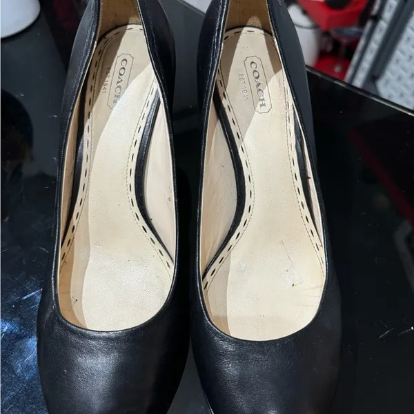 Coach Pump - Image 6