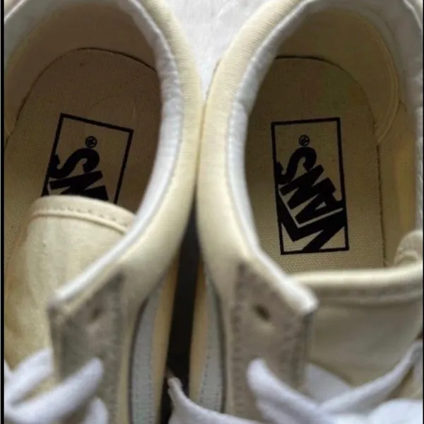 sneakers - Image 5