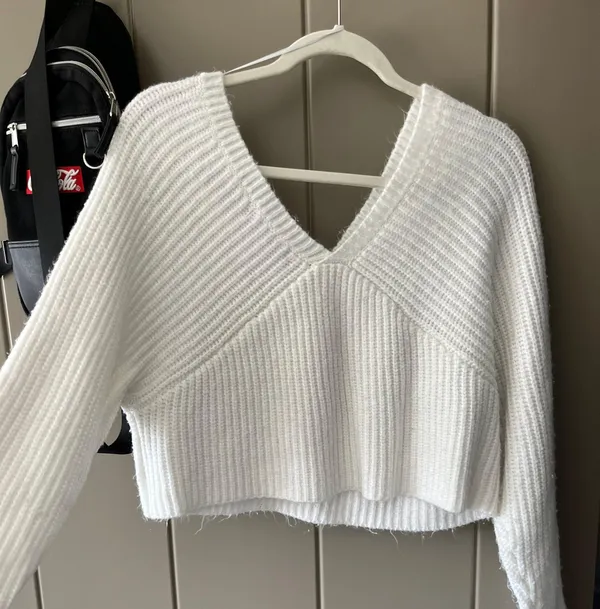 Arizona Sweater - Image 2