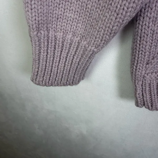 Amour Vert Women’s 100% Merino Wool Chunky Cable Knit Soft Sweater Lilac Sz XL - Image 4