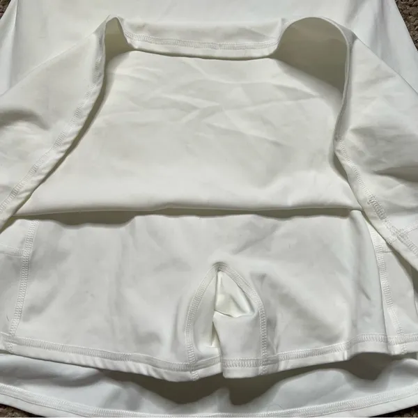Halara Everday Cloudful Fabric 2-in1 Wannabe Workout Dress XS Women’s White NWT. - Image 4