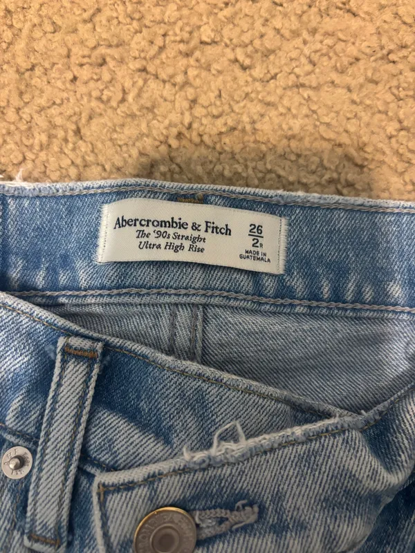 Abercrombie Jeans 90s Ultra High-Rise Straight - Image 3
