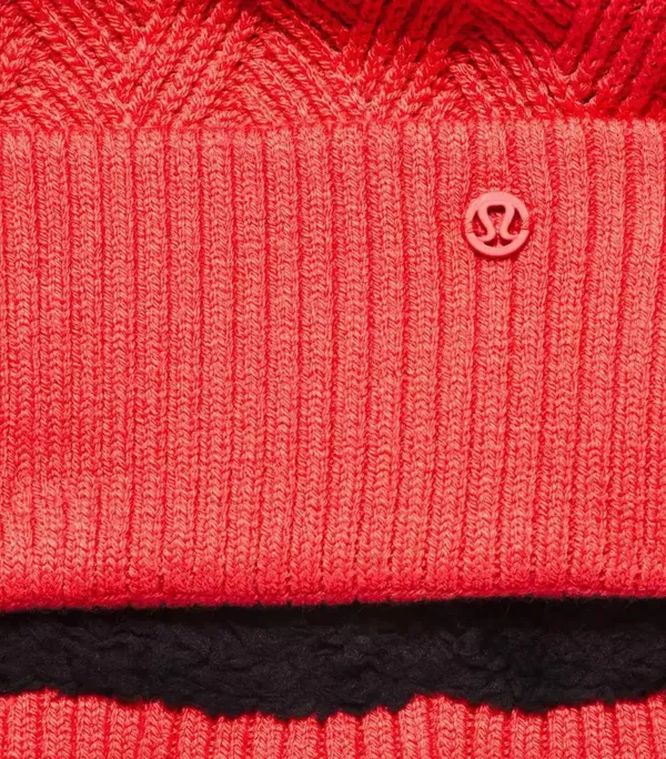 Lululemon Sherpa Weave Pom Beanie - Image 4