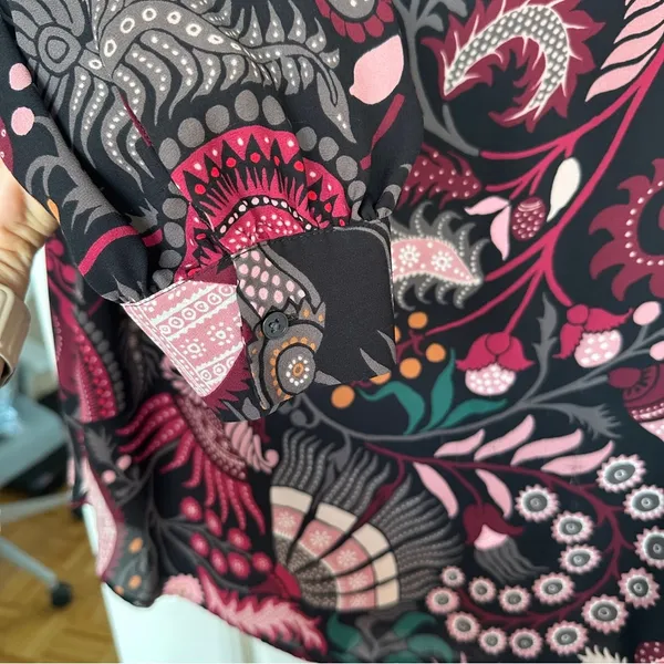 Loft Floral Patterned Women's Top - Image 3