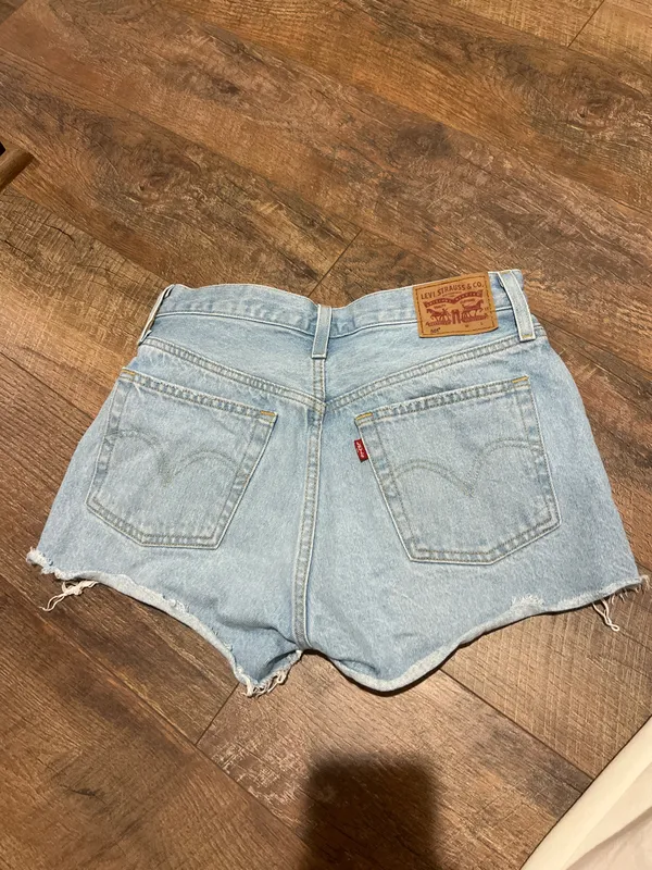Levi’s Light Wash Jean Shorts 501 Denim 27 - Image 2